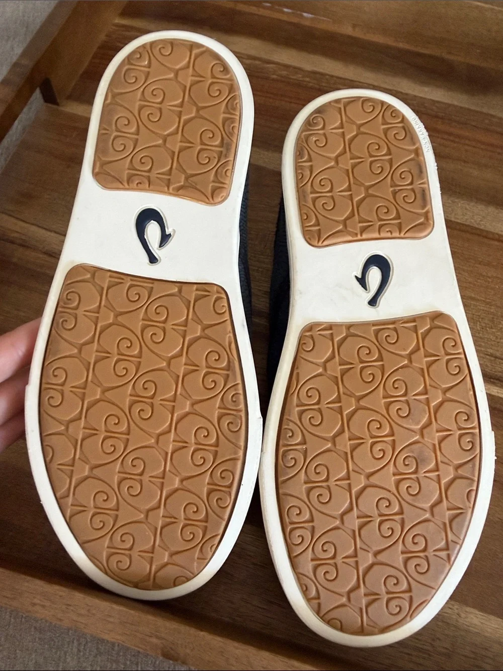 OluKai worn 1x